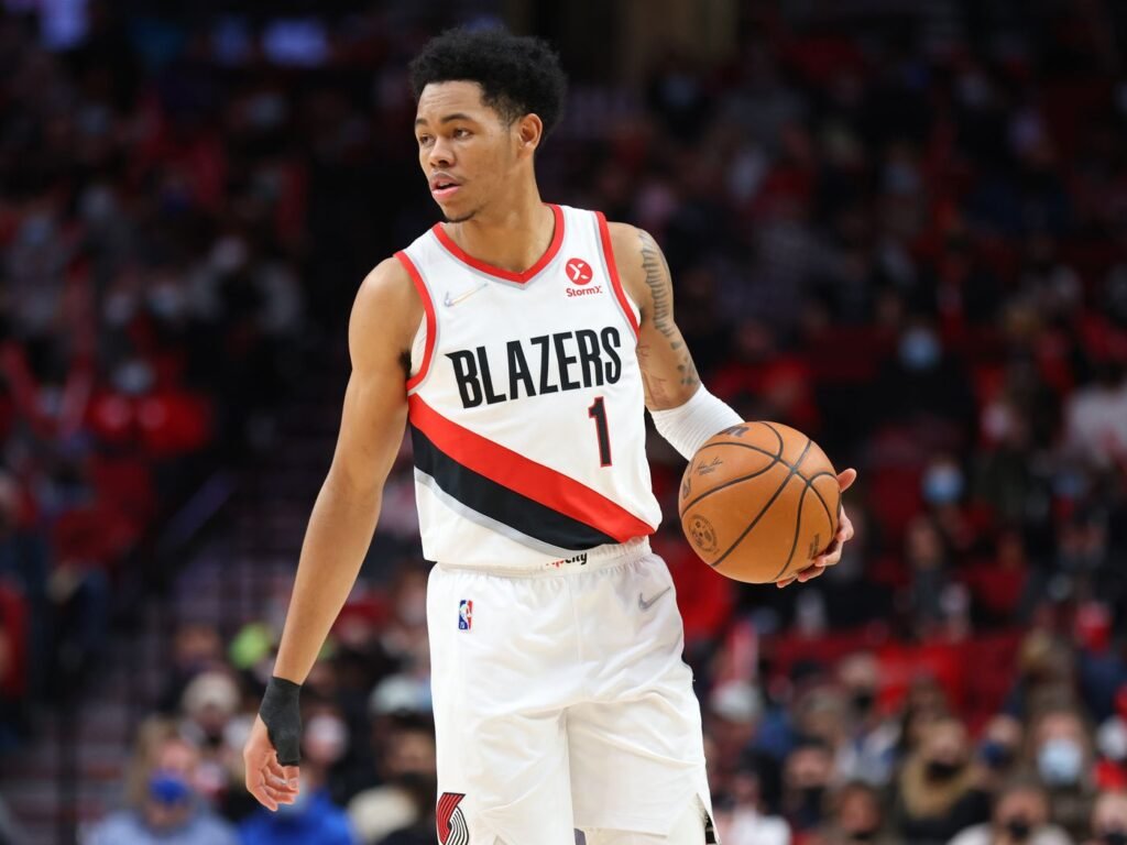 Boston Celtics trade for Simon