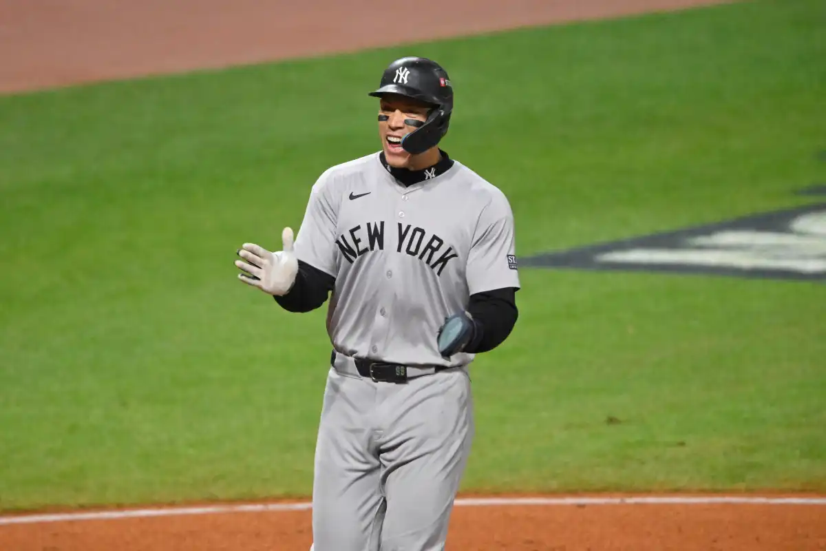 2024-10-19T021105Z_661844283_MT1USATODAY24525772_RTRMADP_3_MLB-ALCS-NEW-YORK-YANKEES-AT-CLEVELAND-GUARDIANS